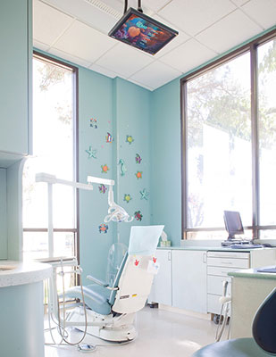tv in the blue dental suite